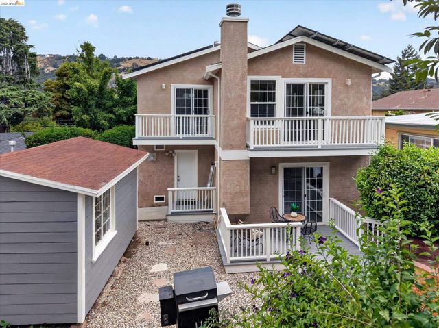 7925 Greenly, Oakland, CA 94605