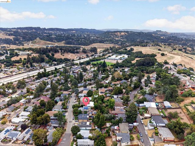 7925 Greenly, Oakland, CA 94605
