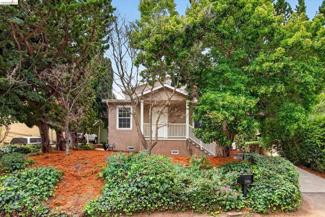 7925 Greenly, Oakland, CA 94605