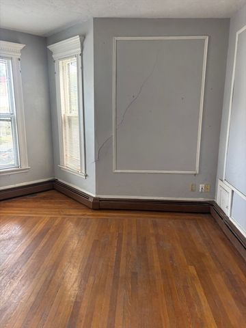 31 Lawrence Ave, Boston, MA 02121