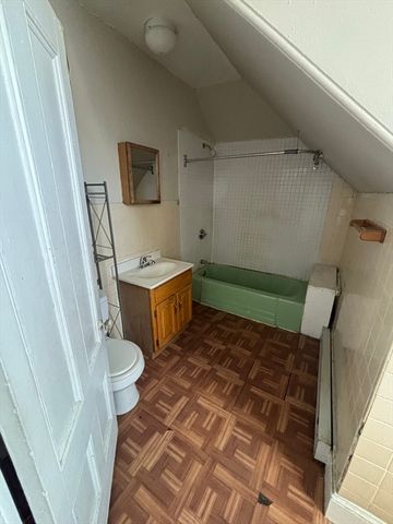 31 Lawrence Ave, Boston, MA 02121