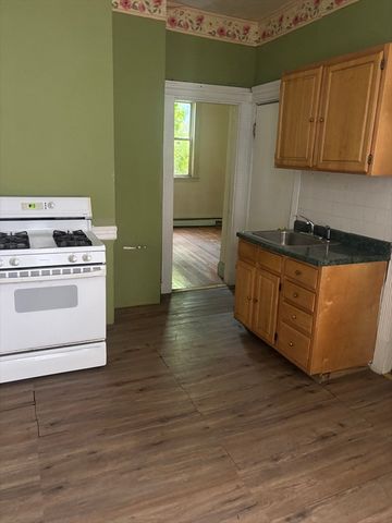 31 Lawrence Ave, Boston, MA 02121