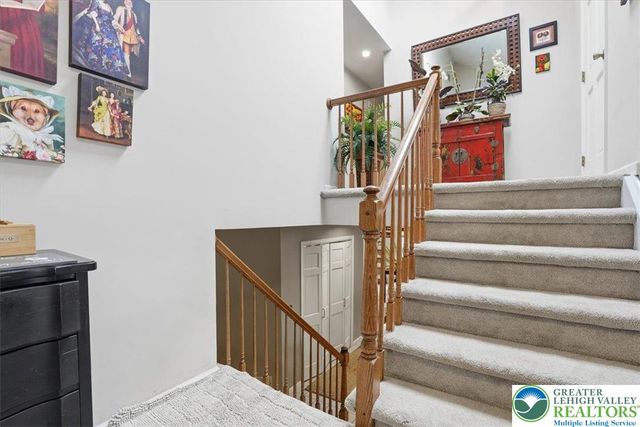 9 Aspen Court, Forks Twp, PA 18040