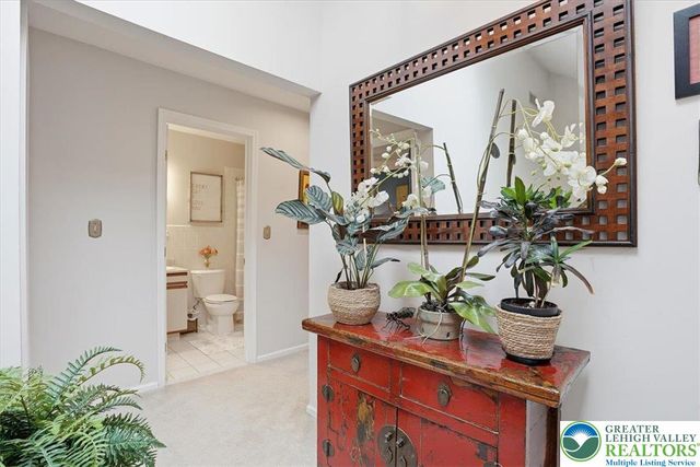 9 Aspen Court, Forks Twp, PA 18040