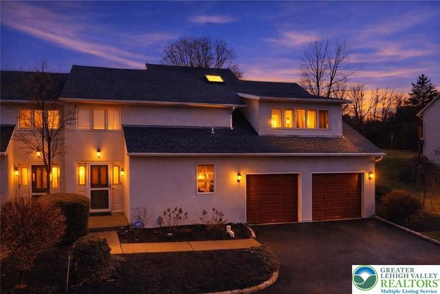 9 Aspen Court, Forks Twp, PA 18040