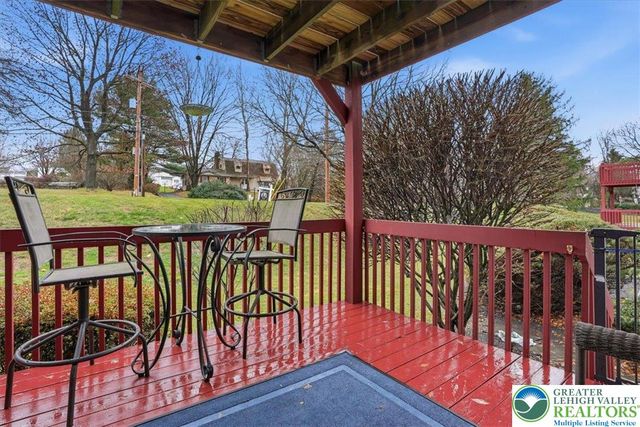 9 Aspen Court, Forks Twp, PA 18040