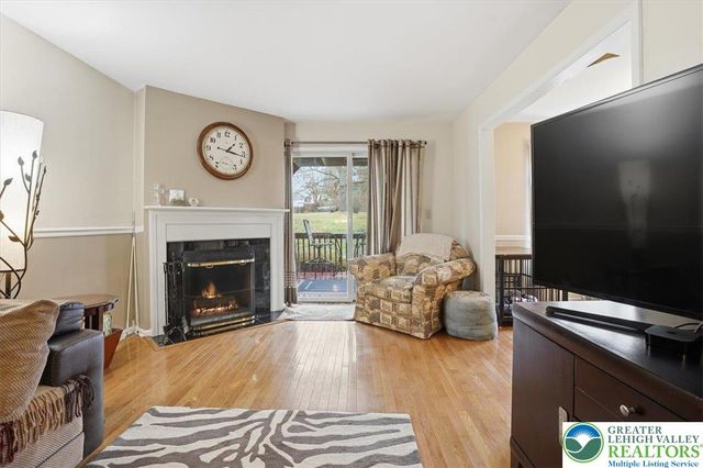 9 Aspen Court, Forks Twp, PA 18040