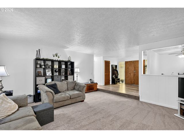 7525 Se ELDORADO St, Milwaukie, OR 97267