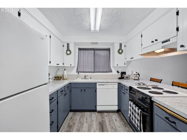7525 Se ELDORADO St, Milwaukie, OR 97267