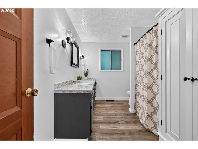 7525 Se ELDORADO St, Milwaukie, OR 97267