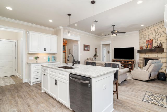 336 MADERAS DRIVE, Hot Springs Village, AR 71909
