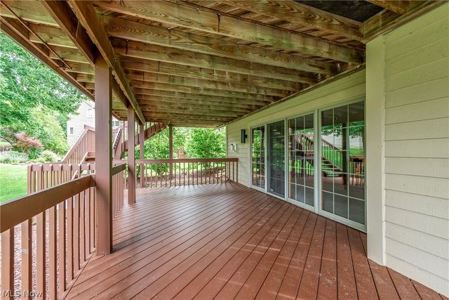 2137 Waters Edge Drive, Westlake, OH 44145