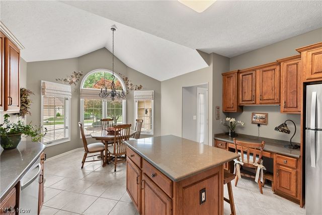 2137 Waters Edge Drive, Westlake, OH 44145