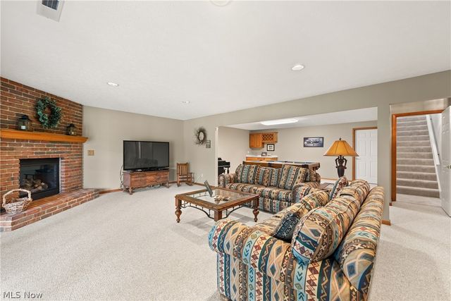 2137 Waters Edge Drive, Westlake, OH 44145