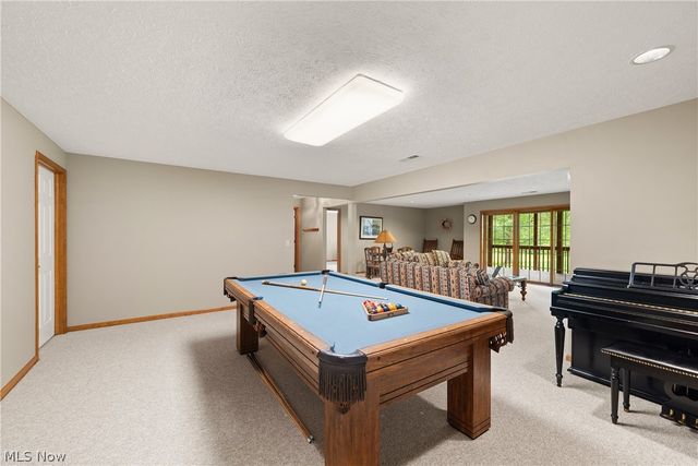 2137 Waters Edge Drive, Westlake, OH 44145