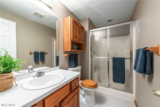 2137 Waters Edge Drive, Westlake, OH 44145