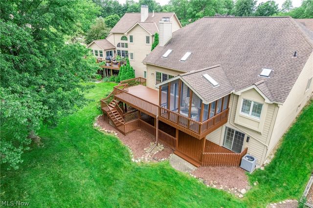 2137 Waters Edge Drive, Westlake, OH 44145