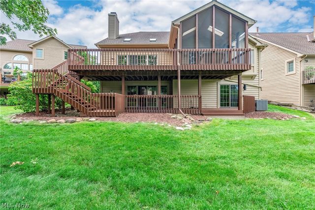 2137 Waters Edge Drive, Westlake, OH 44145