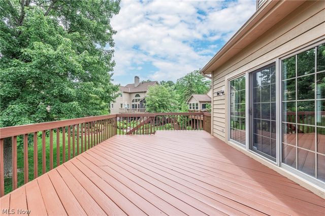 2137 Waters Edge Drive, Westlake, OH 44145