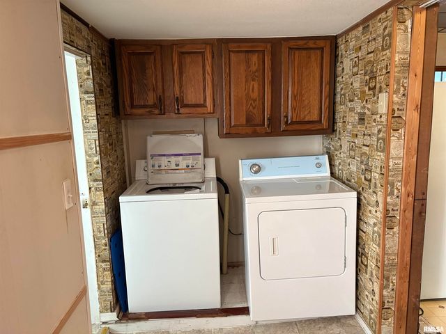 1410 S CHERRY Street, Centralia, IL 62801