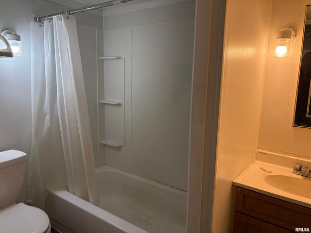 1410 S CHERRY Street, Centralia, IL 62801