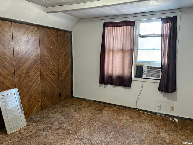 1410 S CHERRY Street, Centralia, IL 62801