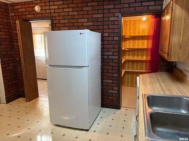 1410 S CHERRY Street, Centralia, IL 62801