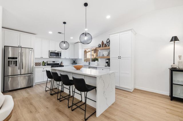 79381 Sierra Vista, La Quinta, CA 92253