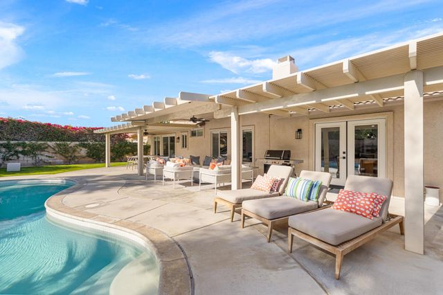 79381 Sierra Vista, La Quinta, CA 92253