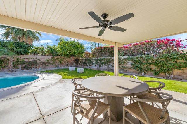 79381 Sierra Vista, La Quinta, CA 92253