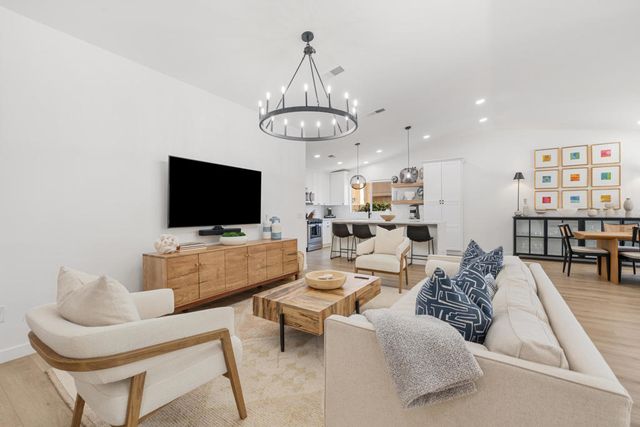 79381 Sierra Vista, La Quinta, CA 92253