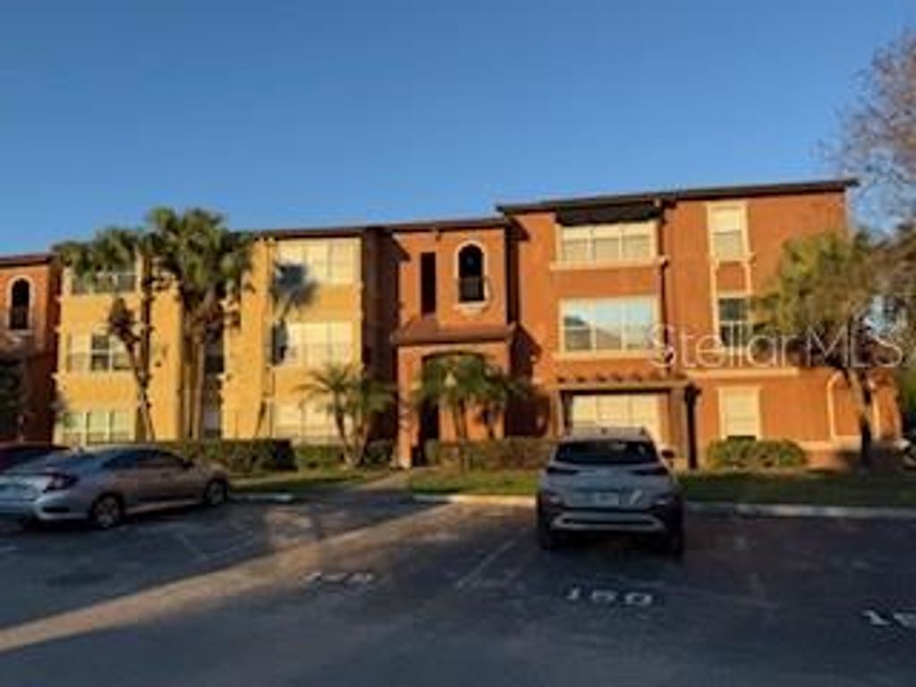 5140 CONROY ROAD 37, Orlando, FL 32811