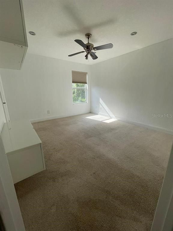 Image 13 of property listing at 5140 CONROY ROAD 37, Orlando, FL 32811