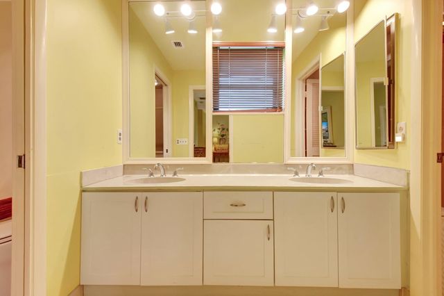 6749 Versailles Court 6749, Lake Worth, FL 33467