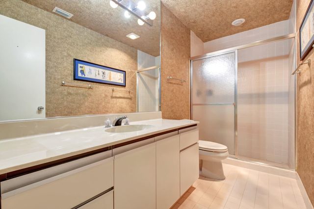 6749 Versailles Court 6749, Lake Worth, FL 33467