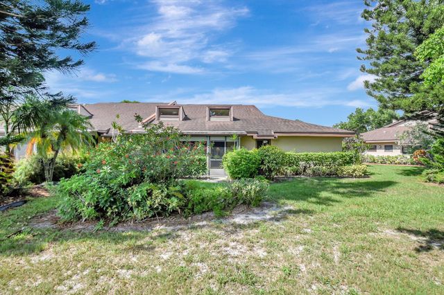 6749 Versailles Court 6749, Lake Worth, FL 33467