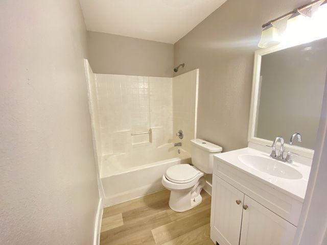 5125 Sunshine Drive, Fort Worth, TX 76105