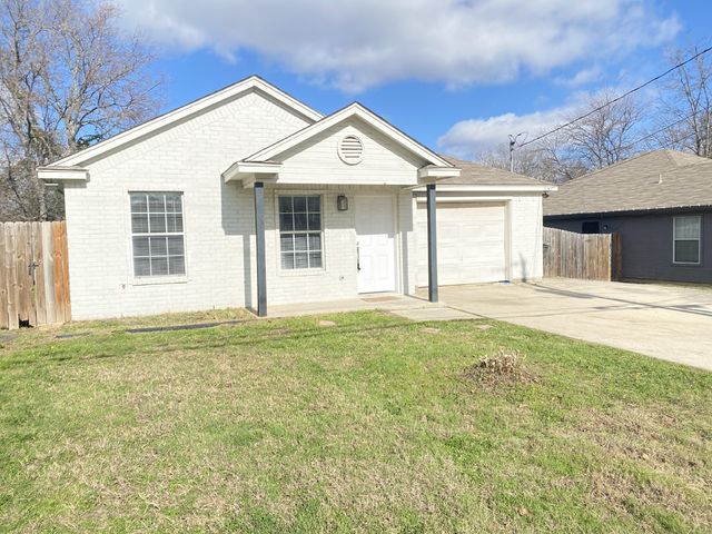 5125 Sunshine Drive, Fort Worth, TX 76105