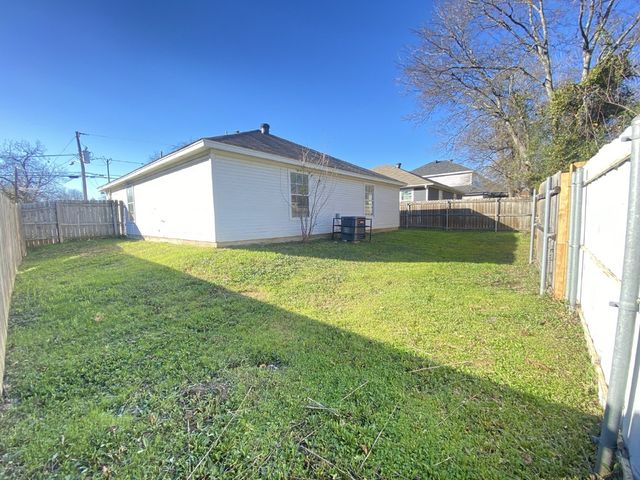 5125 Sunshine Drive, Fort Worth, TX 76105