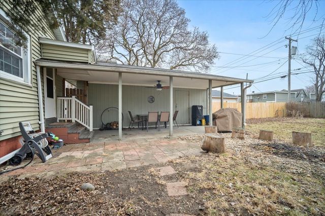 511 E Chestnut Street, Bloomington, IL 61701