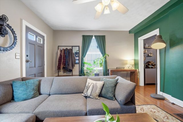 511 E Chestnut Street, Bloomington, IL 61701