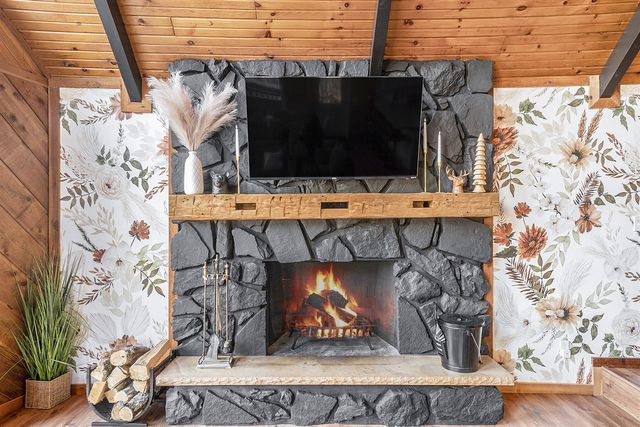 10205 Lost Canyon Drive, Stanwood, MI 49346