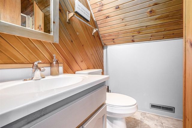 10205 Lost Canyon Drive, Stanwood, MI 49346