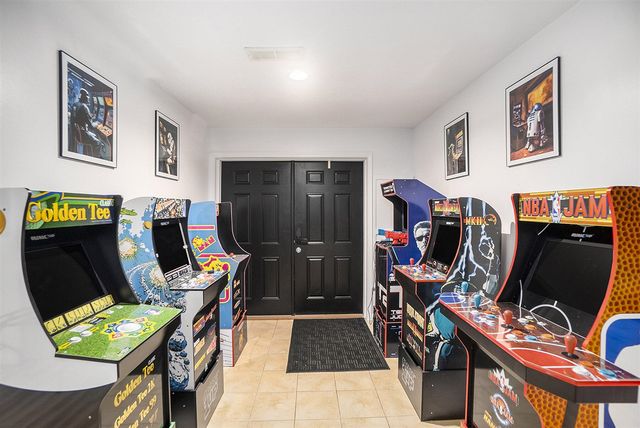 10205 Lost Canyon Drive, Stanwood, MI 49346