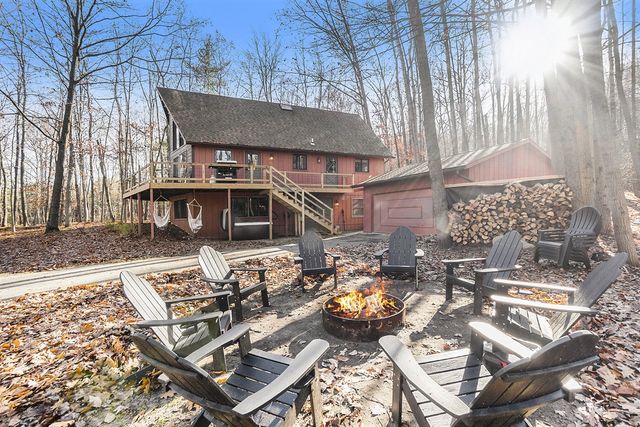 10205 Lost Canyon Drive, Stanwood, MI 49346