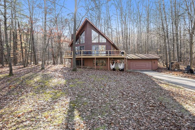 10205 Lost Canyon Drive, Stanwood, MI 49346