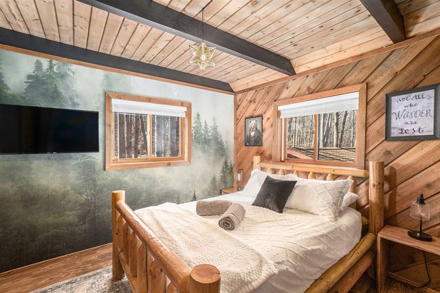 10205 Lost Canyon Drive, Stanwood, MI 49346