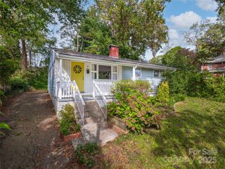 74 Brucemont Circle, Asheville, NC 28806