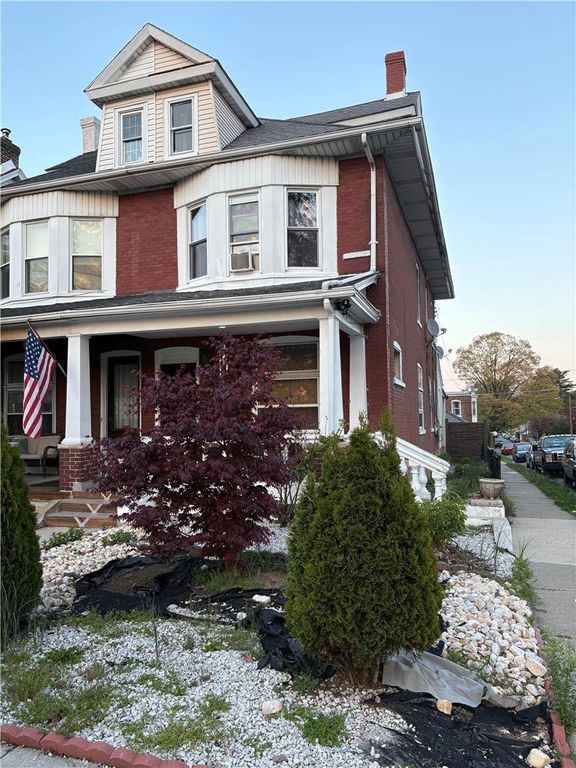 702 8th Avenue, Bethlehem City, PA 18018