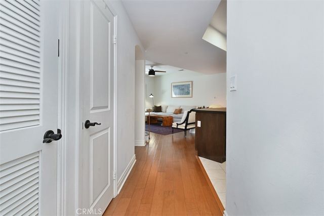 4424 Whitsett Avenue 107, Studio City, CA 91604